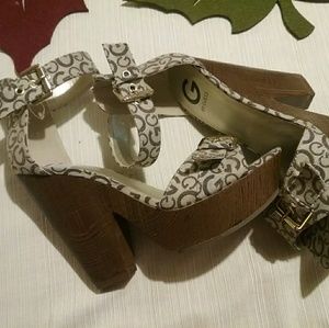 Guess Sultry Platform Heel Buckle Logo 10M *NEW*